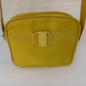 Authentic Salvatore Ferragamo Ribbon Bow leather Crossbody.